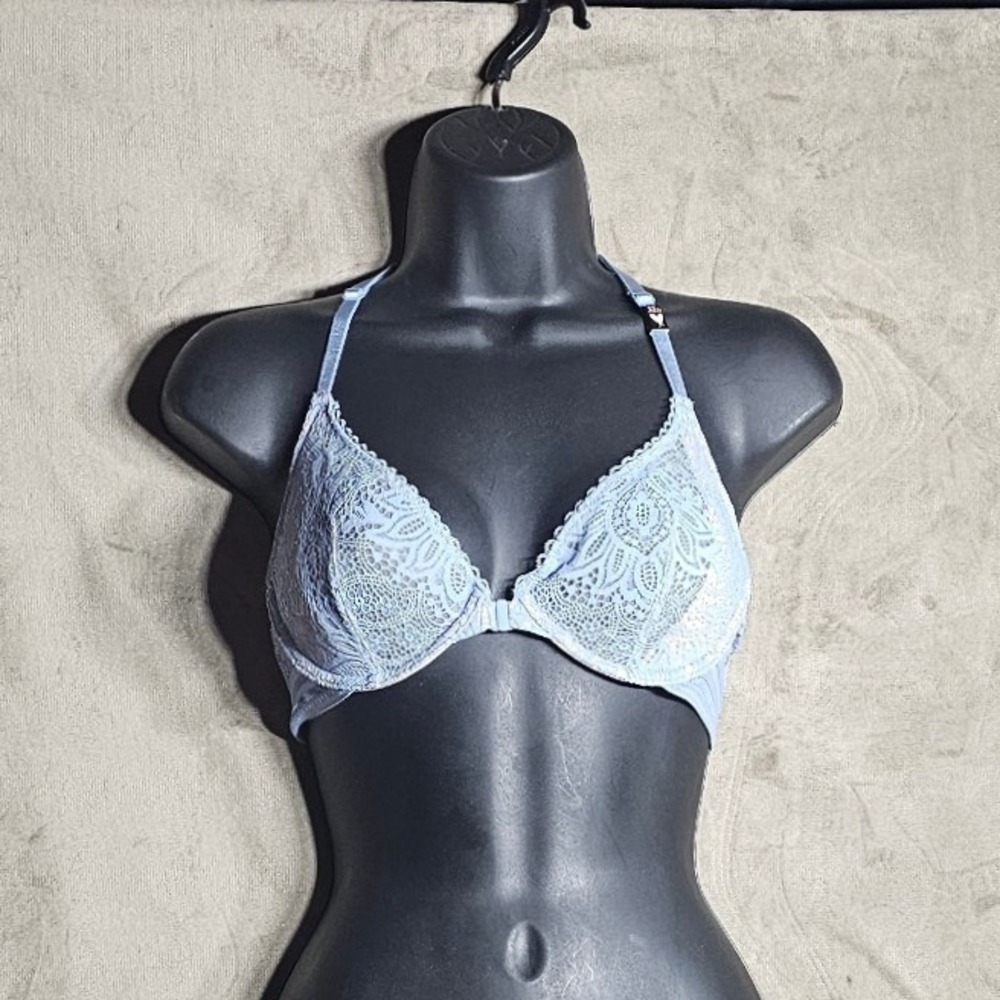 Victoria's‎ Secret Very Sexy Light Blue Lace Racerback Front Close Bra 32D
